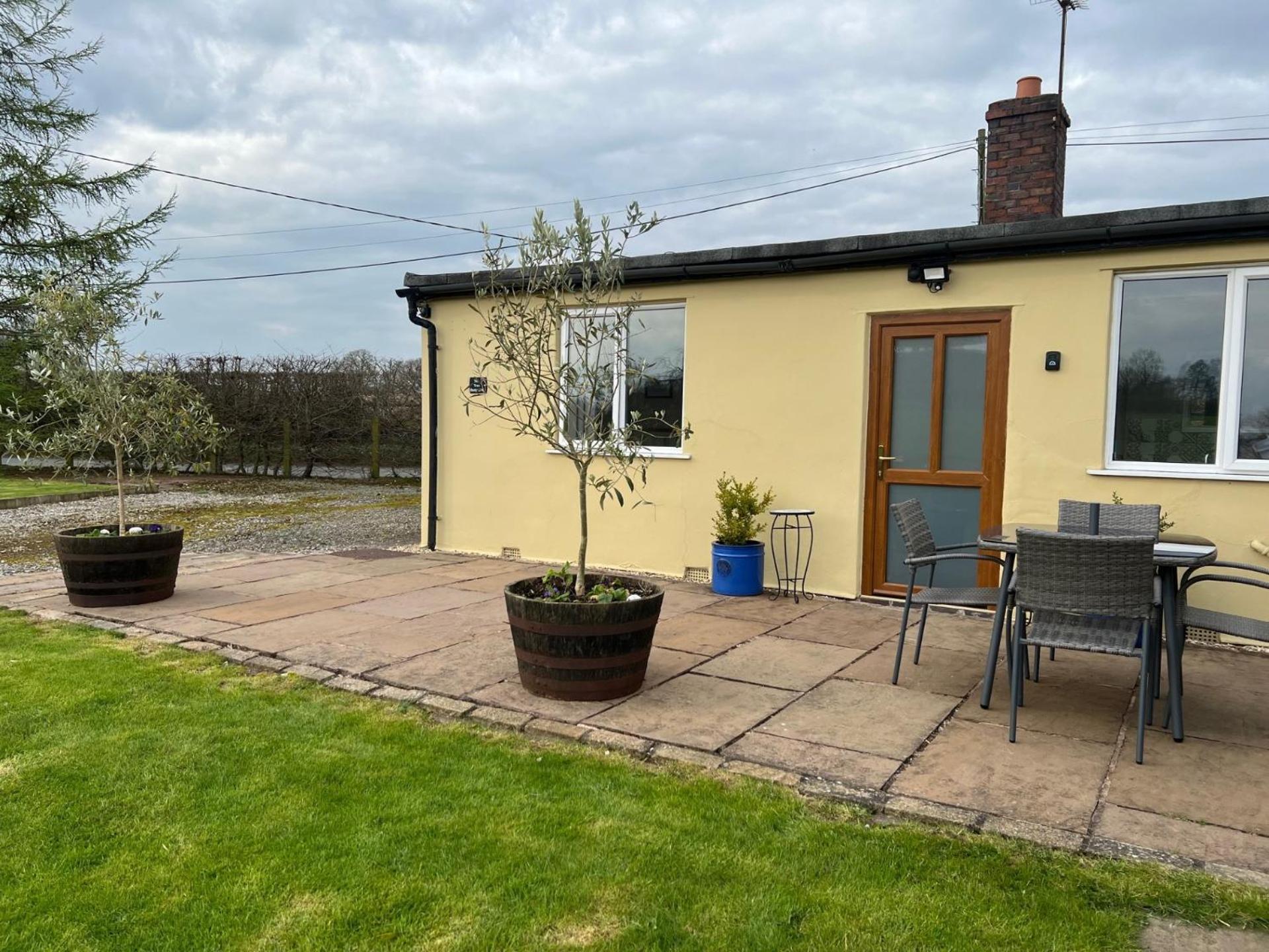 Yew Tree Bungalow, Onneley, Cheshire Crewe Luaran gambar